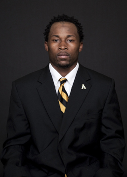 Travaris Cadet